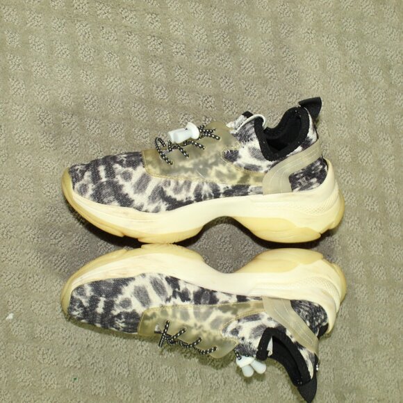 Steve Madden NY90 Myles Women's 6.5 Black White Platform Cloud Sneakers - Picture 4 of 6